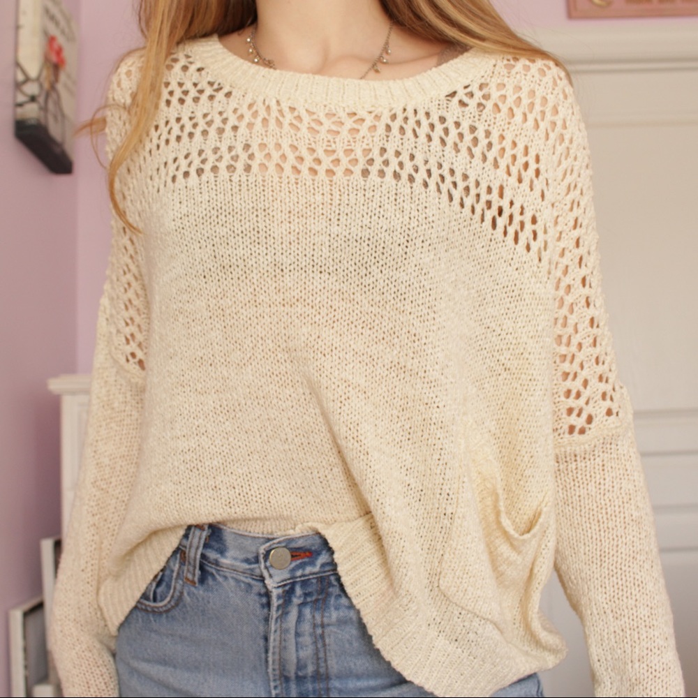Cream Cropped Sweater